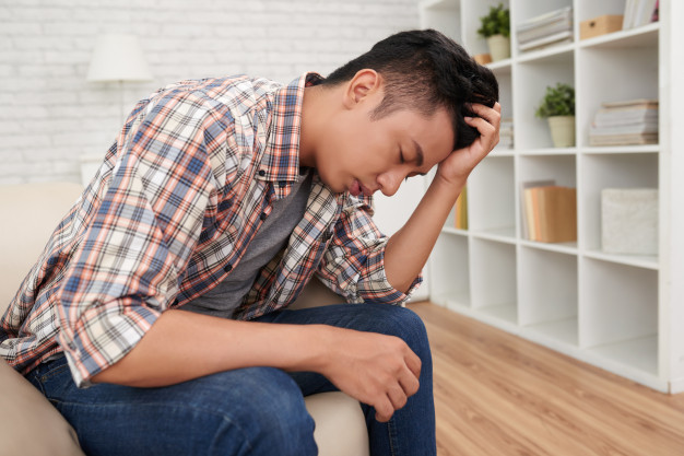 Migrain, si Penyebab Sakit Kepala Sebelah