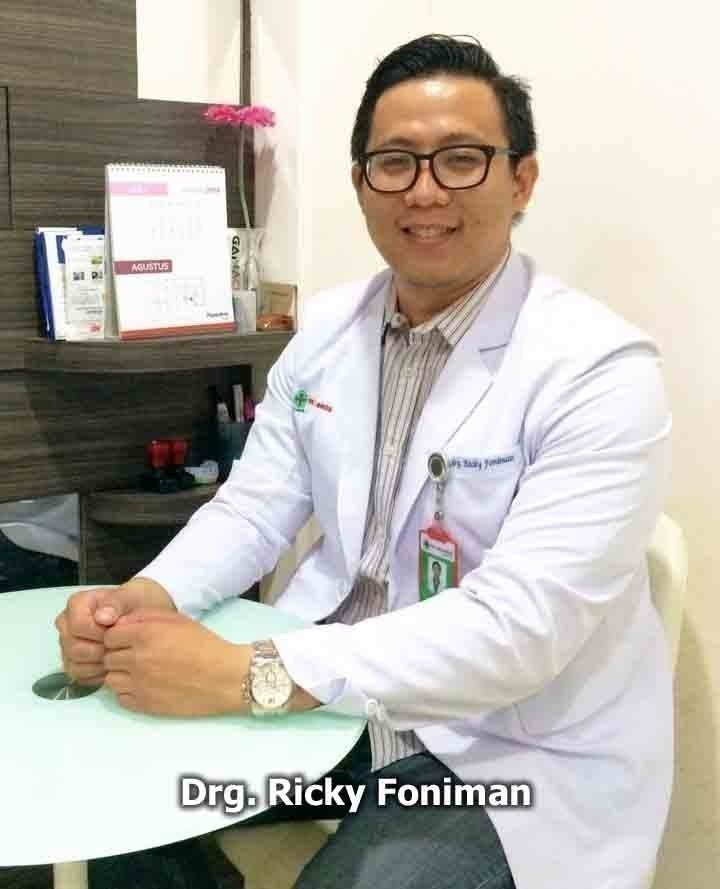 Drg. Ricky Foniman 